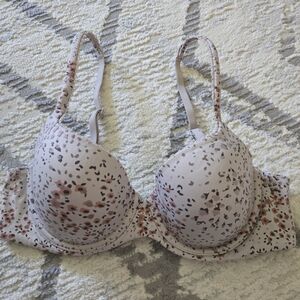 🆕️🌷VS Lined Demi Bra